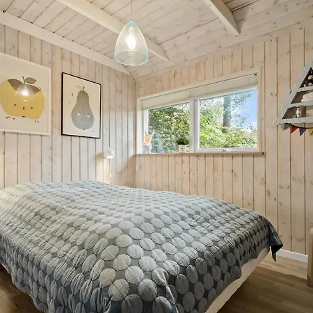 3 Værelses Hyggelig Bolig I Ebeltoft *